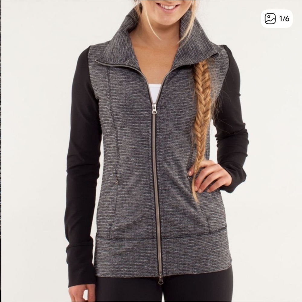 Lululemon Athletica Daily Yoga Jacket in Grey Size 4